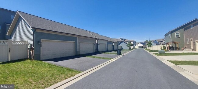 Building Photo - 3611 Flatwoods Dr