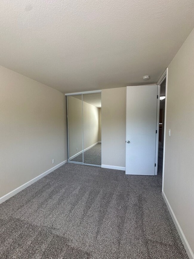 Building Photo - 4309 Ross Ave