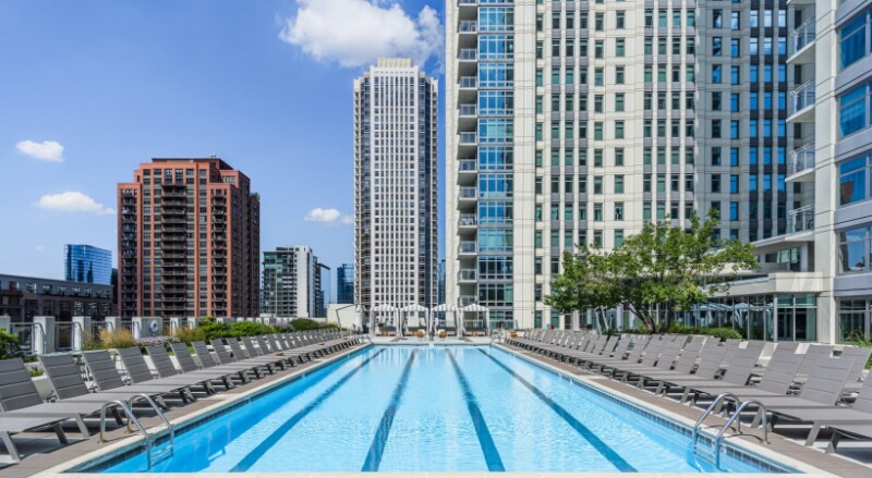 Building Photo - 560 W Kinzie St