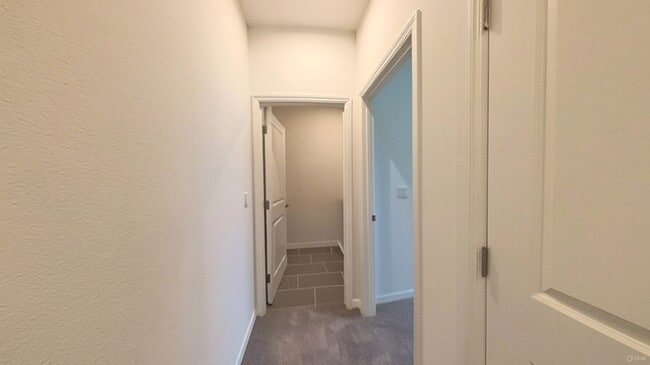 Building Photo - 550 Orient Ave