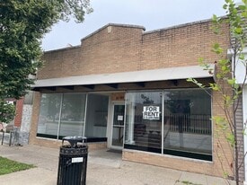 Building Photo - 1537 1st Ave SE