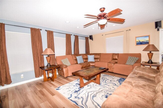 Building Photo - farm home