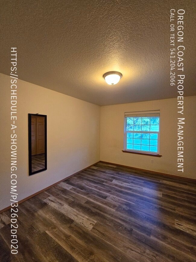 Building Photo - 135 S Quadrant St