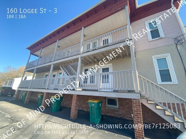 Building Photo - 1 bedroom/1 bath on 2nd floor for $1475 in...