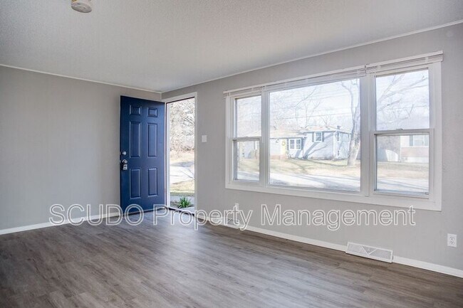 Building Photo - 7906 N Pennsylvania Ave