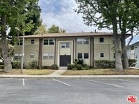 Building Photo - 5870 Bowcroft St