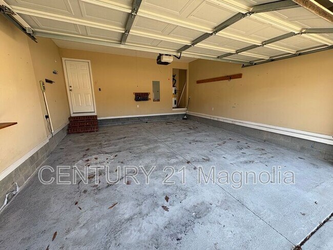 Building Photo - 934 Sedgefield Cir