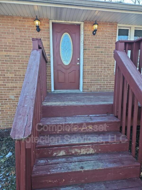 Building Photo - 3707 S Liverpool Rd