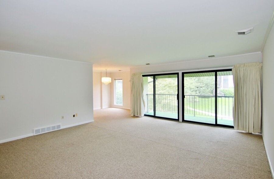 Building Photo - 249 Hamilton Ave