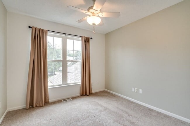 Building Photo - 2708 Wyndgate Ct