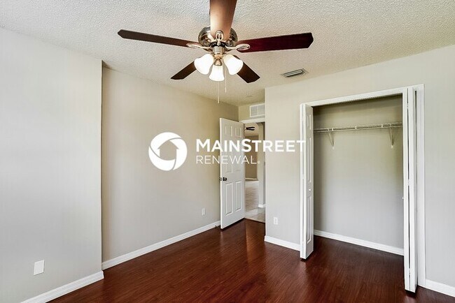 Building Photo - 3 Bedroom Pet-Friendly Home in Port St. Lucie, FL with Main Street Renewal
