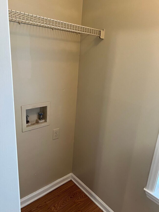 Building Photo - 6611-7227 Bevington Duplex