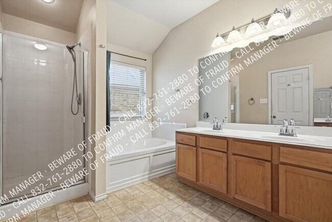 Building Photo - 615 Magnolia Ln