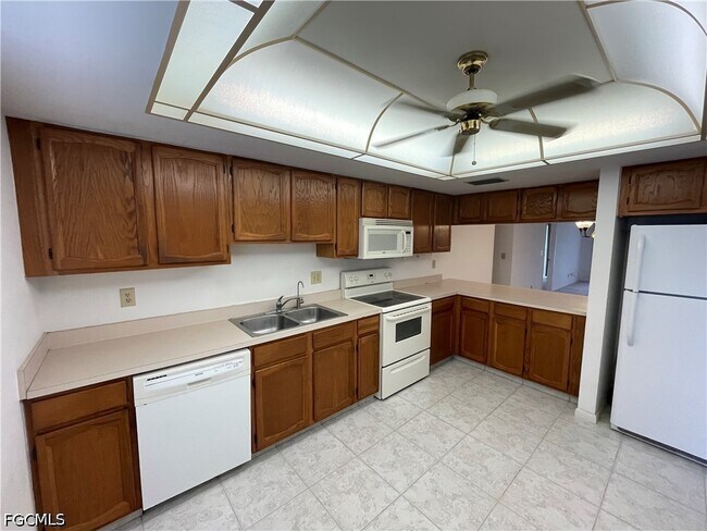 Building Photo - 1615 SE 46th Ln