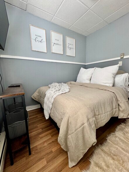 Building Photo - 53 1st St