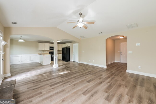 Building Photo - 1808 Maxey Ln