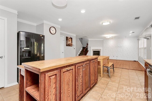 Building Photo - 15611 Normans Landing Dr