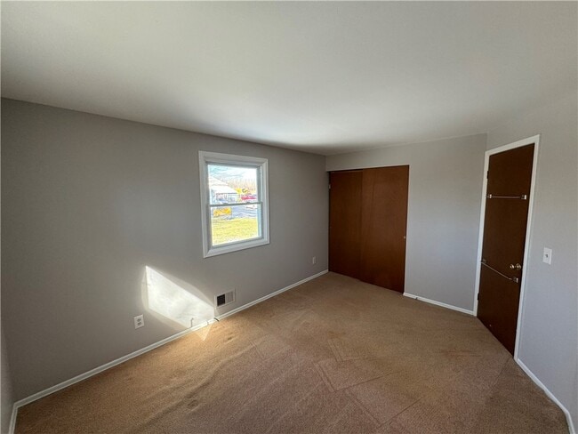 Building Photo - 1095 Hamlin Parma Townline Rd