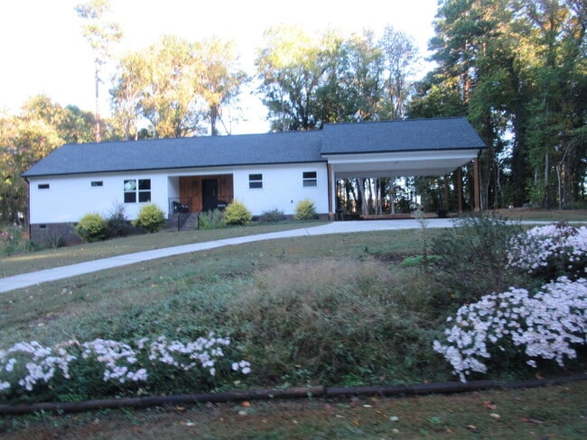 Primary Photo - Fully Furnished Short-Term Rental in Dalla...
