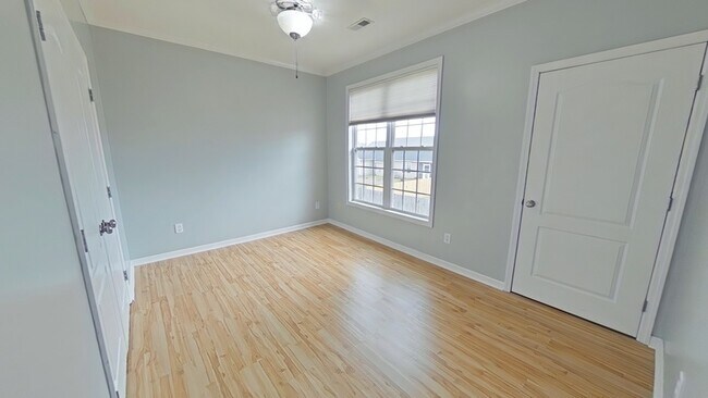 Building Photo - 1324 Kershaw Loop