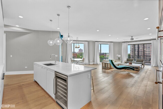 Open layout - 1157 W Erie St