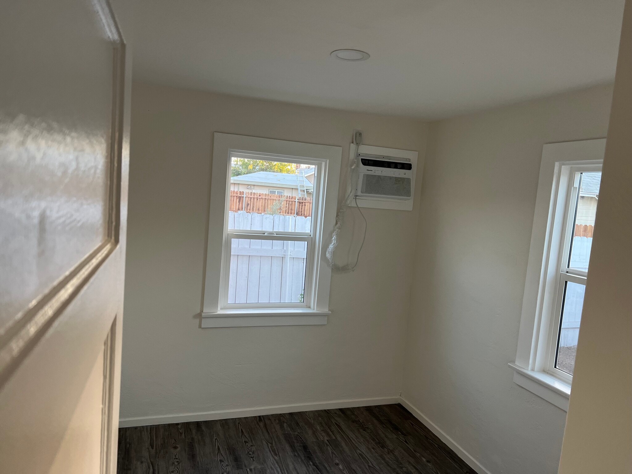 Building Photo - 315 W Sun Ave