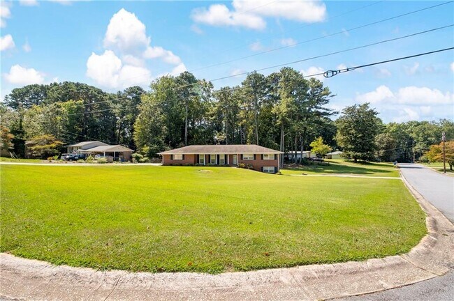 Building Photo - 4083 Cedar Knoll Dr