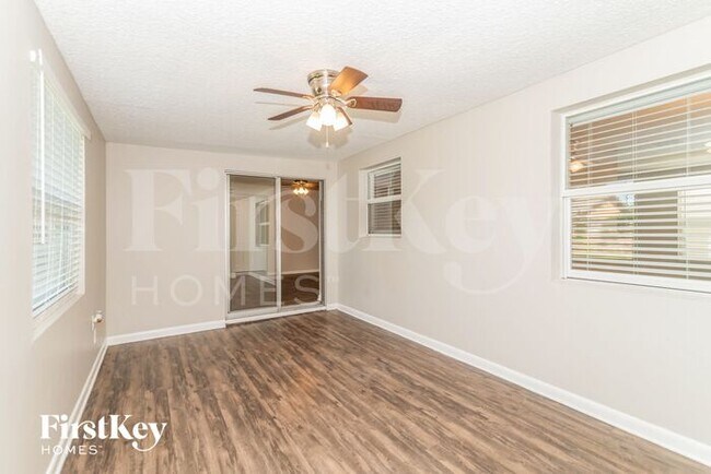 Building Photo - 6328 Toyota Dr