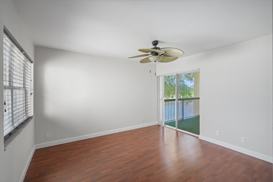Building Photo - 7640 Westwood Dr