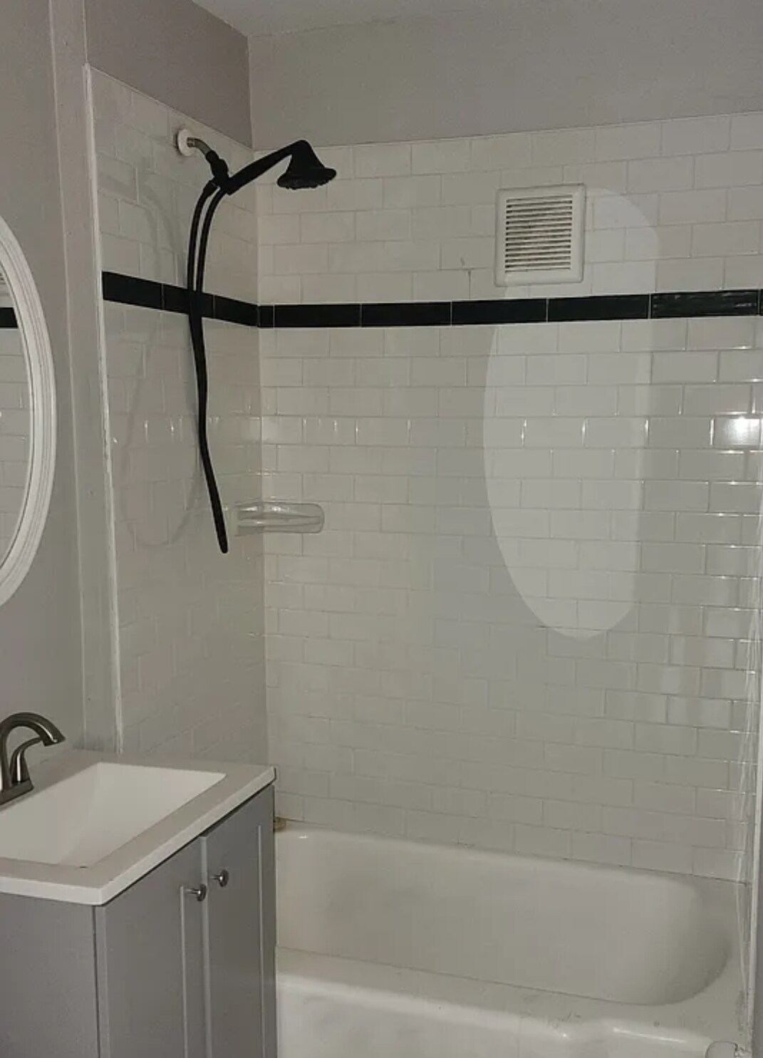 Building Photo - 127 Smalley St