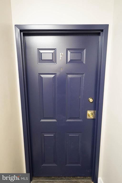 Building Photo - 10 N Pennsylvania Ave