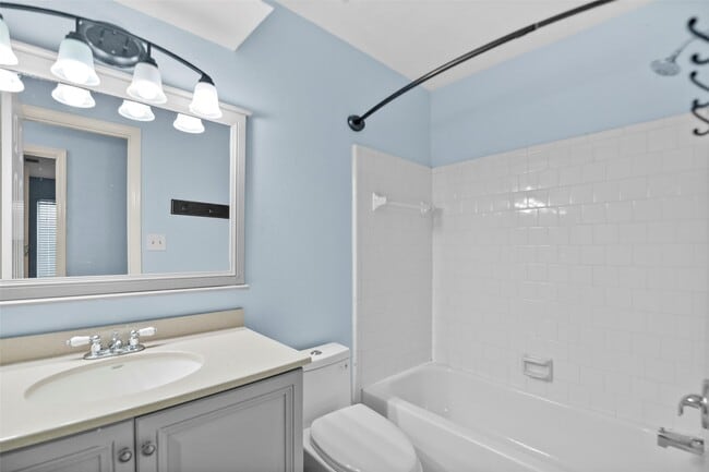 Building Photo - 16310 Cypress Valley Dr