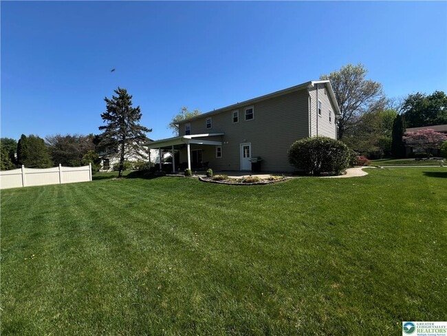 Building Photo - 3071 Athena Dr