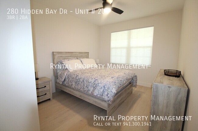 Building Photo - 280 Hidden Bay Dr