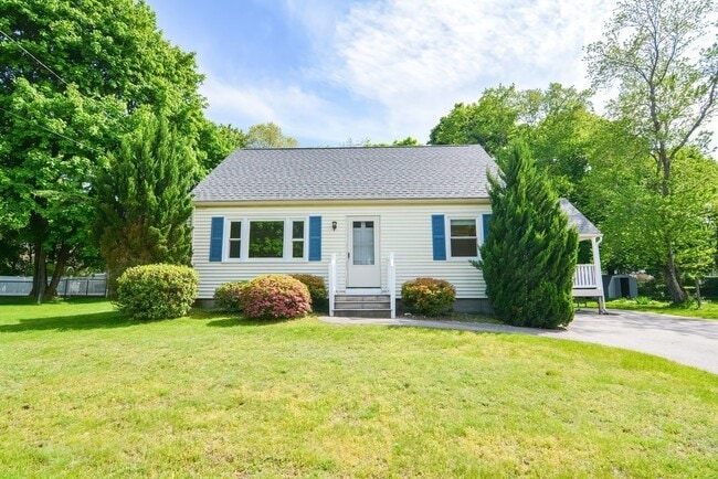 Primary Photo - 33 Robin Rd