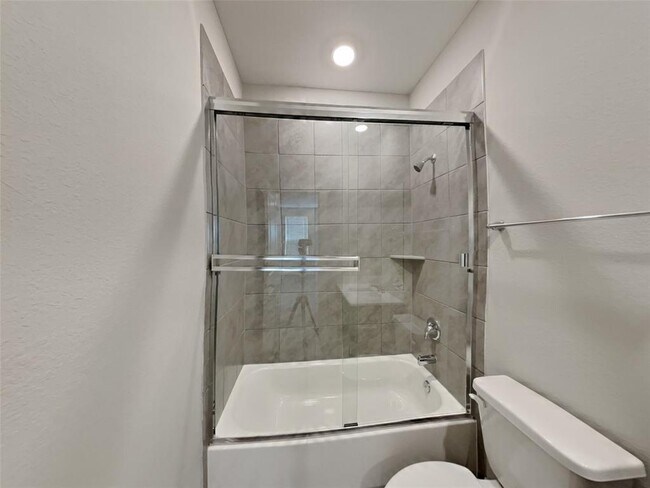 Building Photo - 2350 Bailey Flds Ln