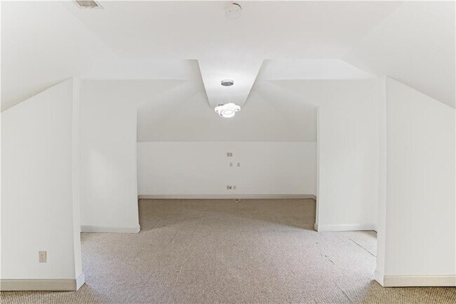 Building Photo - 105 Ensley Point
