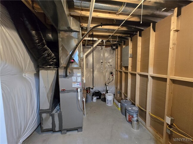 Building Photo - 113 South Dr