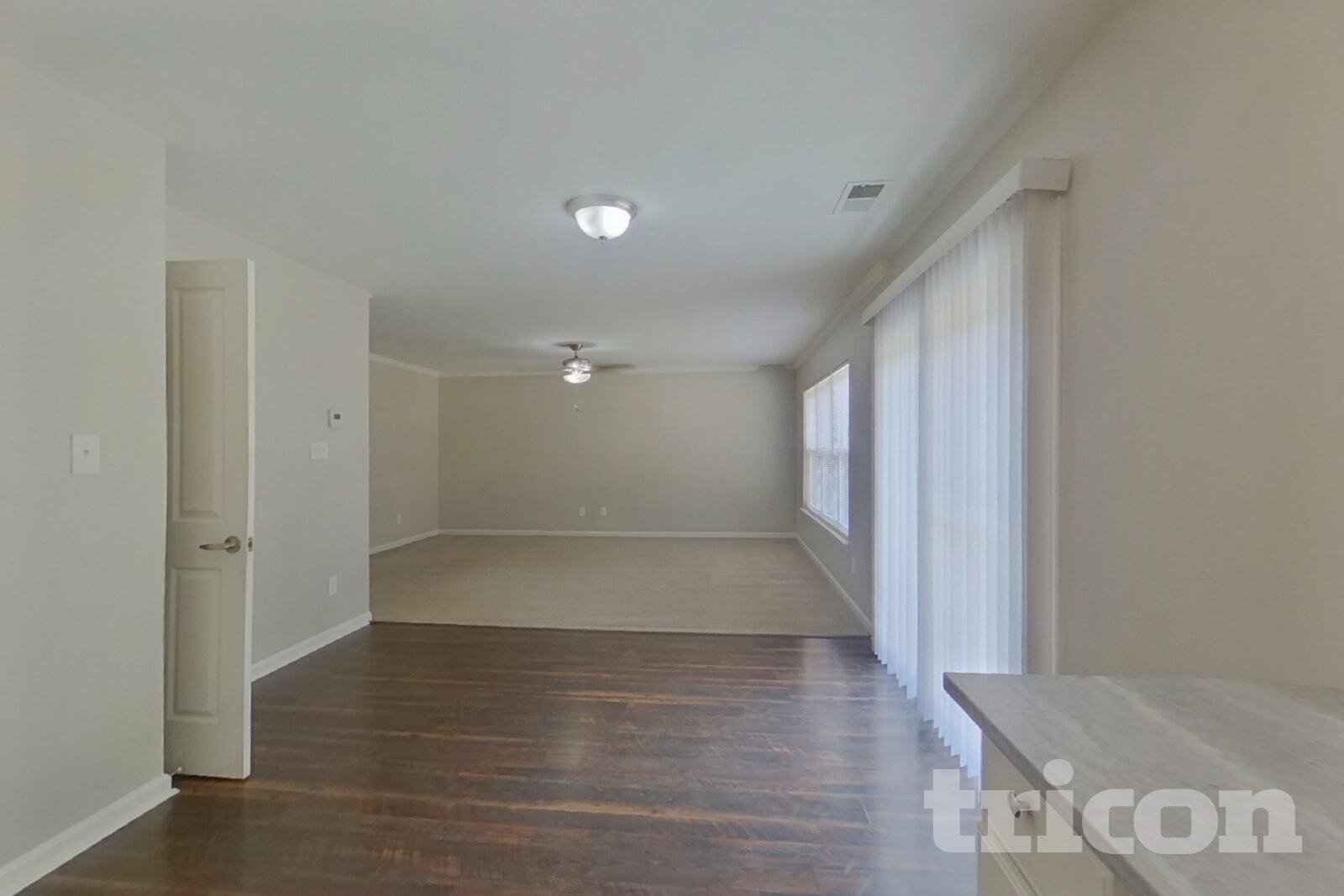 Building Photo - 4037 Dover Downs Dr