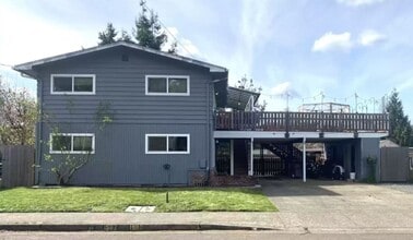 Building Photo - 2 Bedroom Off Coburg Rd.