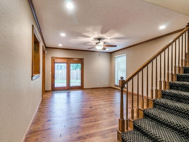 Building Photo - *Rare Find* Stunning Brookhaven 4 Bed 2.5 ...