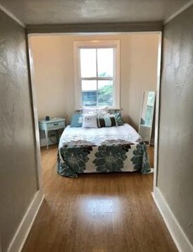 Bedroom 1, Turret Room - 133 W Craig Pl