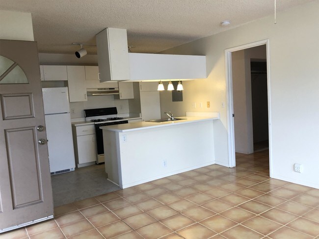 Building Photo - 91-1010-1010 Mikohu St