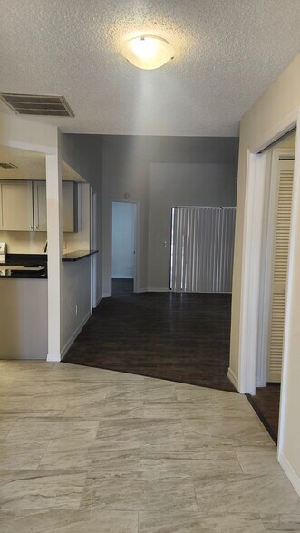 Building Photo - 7413 Mead Dr