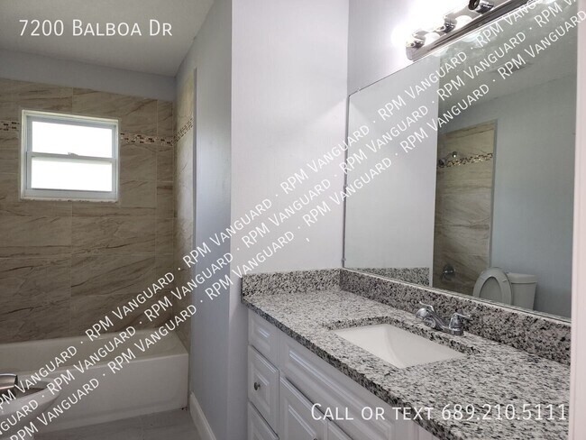 Building Photo - 7200 Balboa Dr