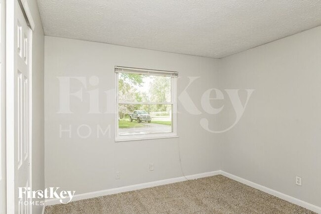 Building Photo - 1050 Ross Ct