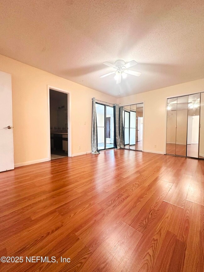 Building Photo - 4835 Kingsmeadow Ln