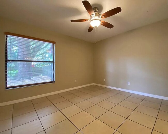 Building Photo - 3254 Howell Branch Rd