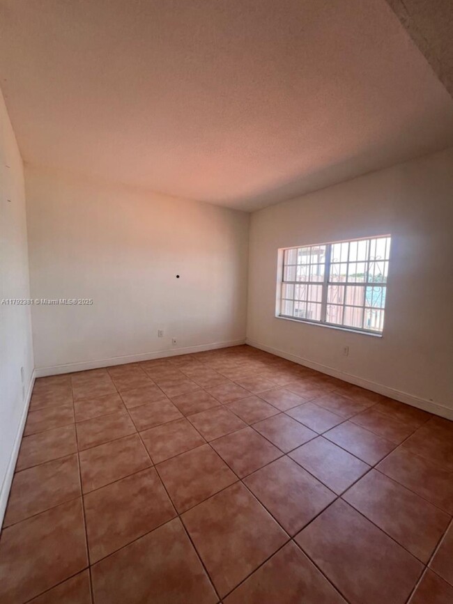 Building Photo - 12455 NW 7th Ln