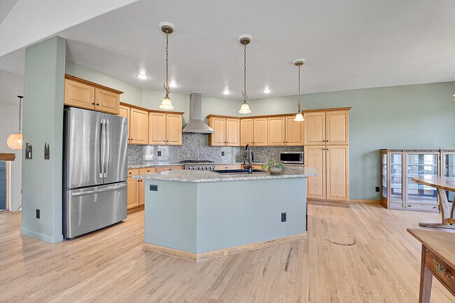 Building Photo - 33628 Berg Ln